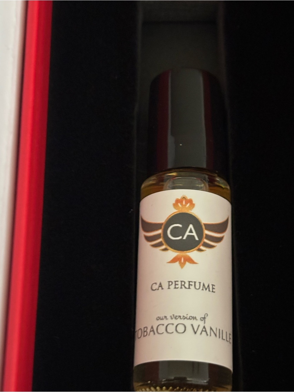 Tobacco Vanille Roll-On Oil - Brown/Gold Bottle